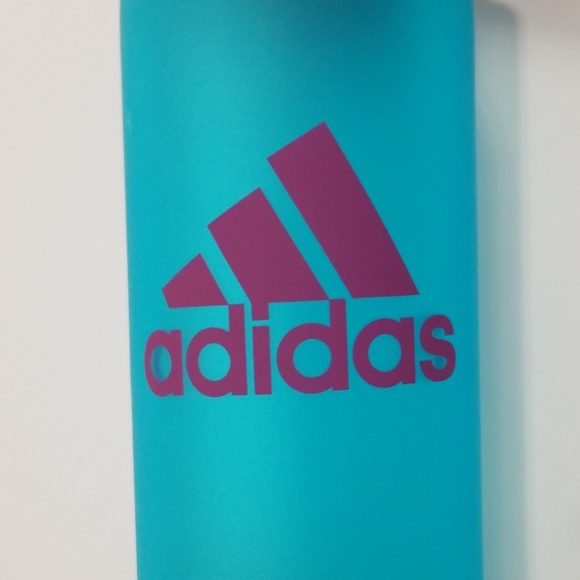 Adidas Waterbottle - Picture 5 of 6